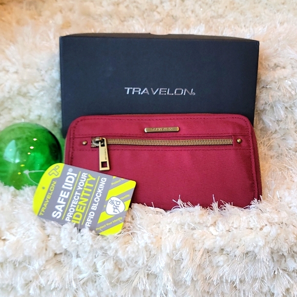 Travelon Handbags - Travelon RFID Identity Blocking